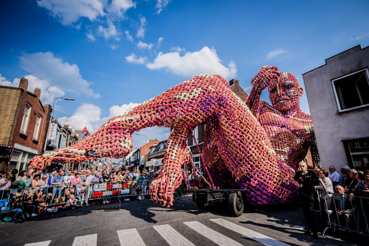 Парад Цветов в Нидерландах (Bloemen Corso) в 2025 году проходит 12 апреля