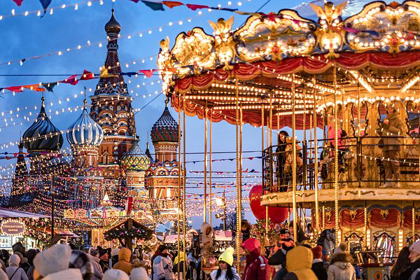 Новый год — 2025 в Москве. Куда сходить в Москве на новогодние праздники и какие развлечения ждут?