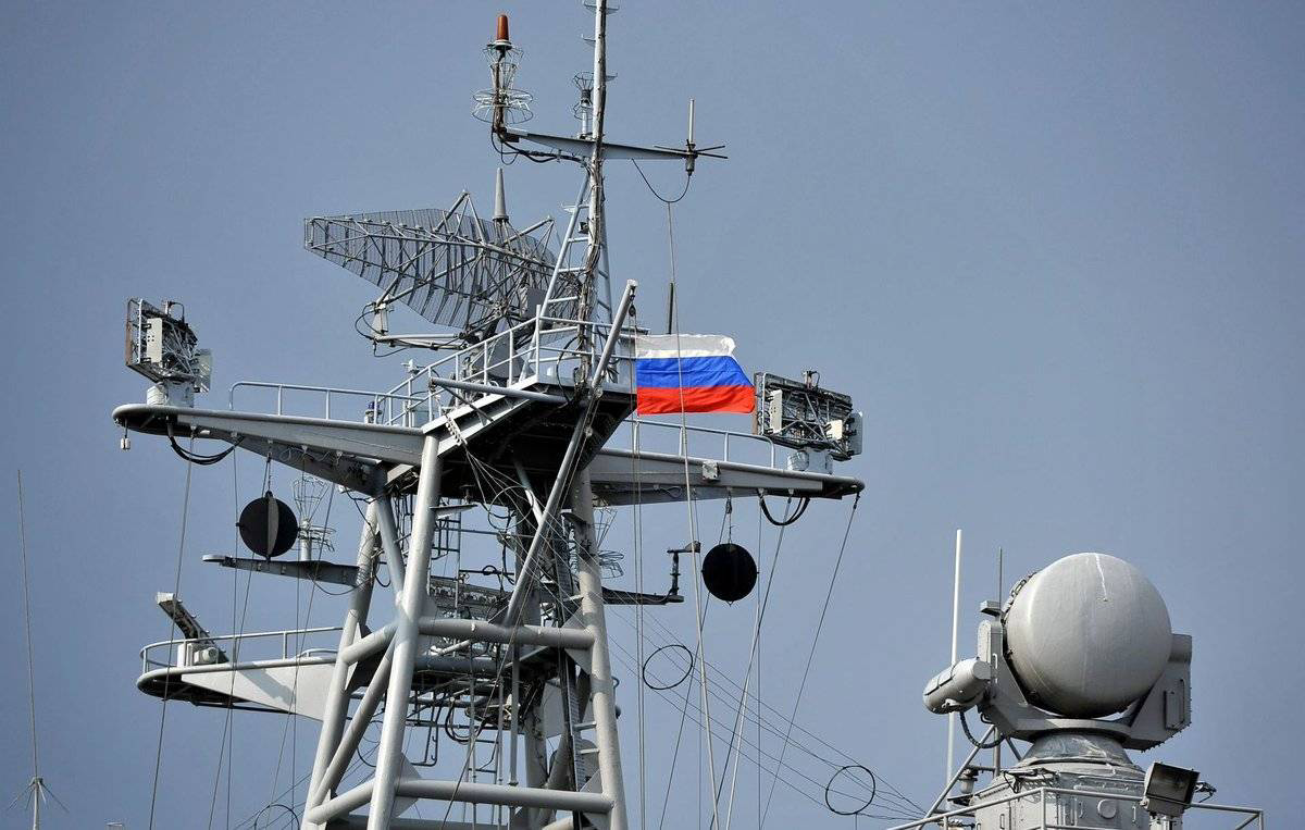 7 мая - День связиста и специалиста радиотехнической службы ВМФ России 2025: история праздника